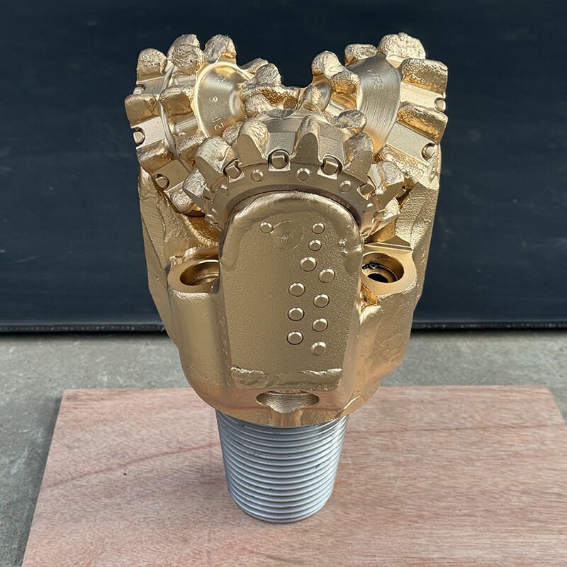 6 3/4 ইঞ্চি ইস্পাত দাঁত ট্রিকোন ড্রিল বিট দ্রুত ড্রিলিং জন্য জার্নাল ভারবহন সঙ্গে